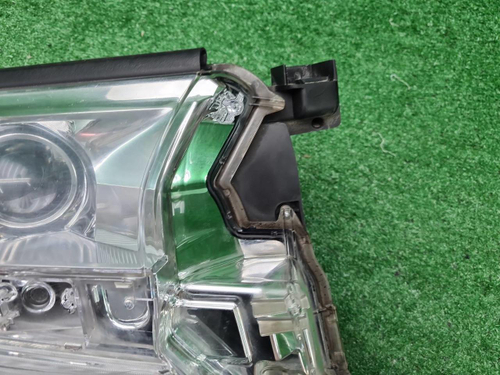 Фара правая Land Cruiser 200 (2015-2021) LED