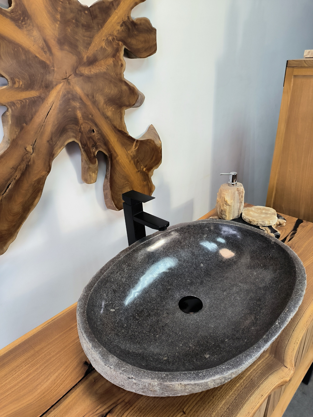 Раковина из речного камня RS-65901 61х45х15 из натурального камня