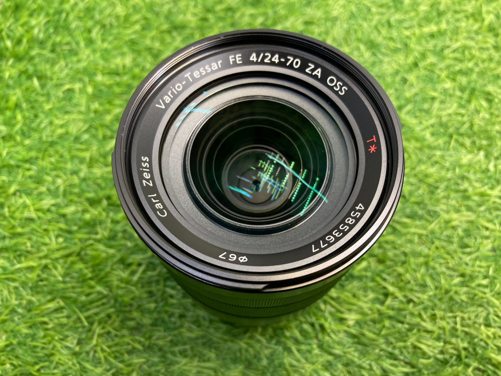 Sony Carl Zeiss Vario-Tessar FE T* 24-70mm 4 ZA
