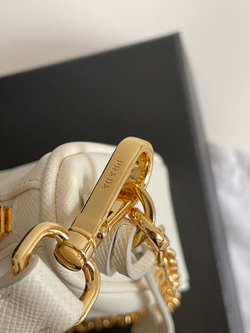 Prada Re-Edition 2005 Saffiano Bag