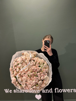 Букет моно из кутстовой пионовидной розы Бомбастик крупный бутон