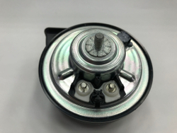 Звуковые сигналы FIAMM AM80SX 932822Z (к-т 2шт. с разъёмами Renault, GM, Ford)