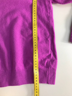 Джемпер Benetton яркого цвета, визуально на 11/13 лет