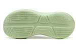 Saucony Cradle is lightweight and comfortable, non-slip and anti-wear slippers for men and women with the same style of green