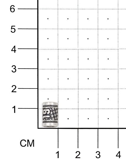 Фото шарм цифра число 19 из серебра на размерной сетке