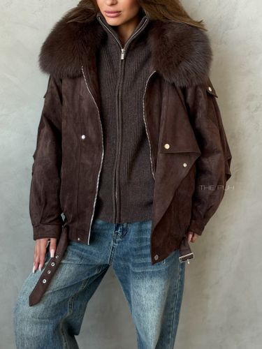 Шоколадный пуховик из эко-замши с мехом песца и планкой