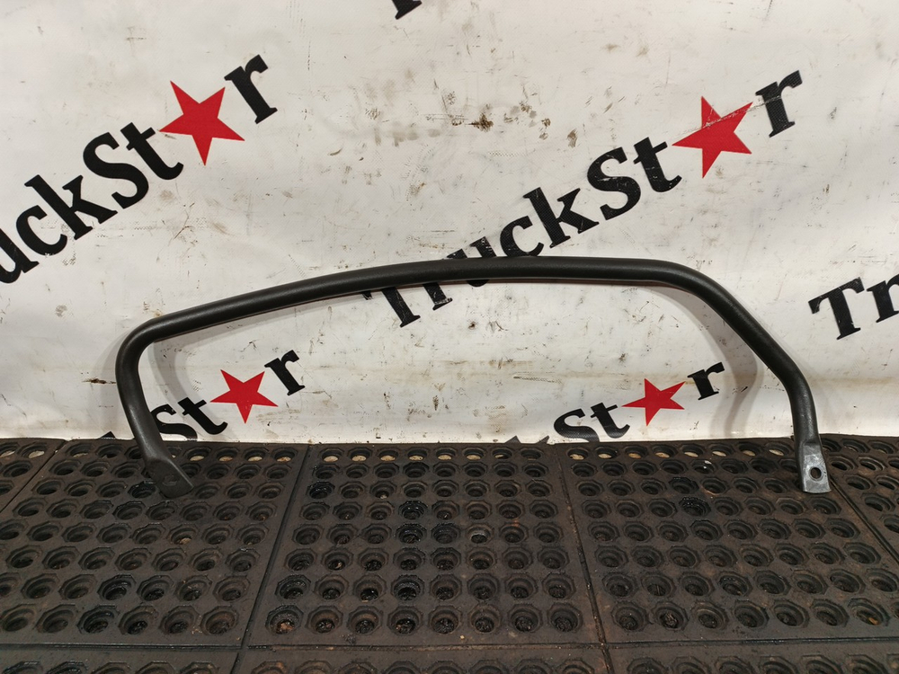 Поручень кабины передний правый