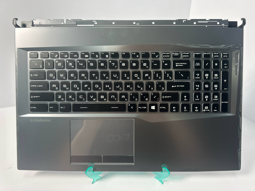 Верхняя панель с клавиатурой (топкейс) для ноутбука MSI GP75 Leopard 9 (957-17E82E-C13)