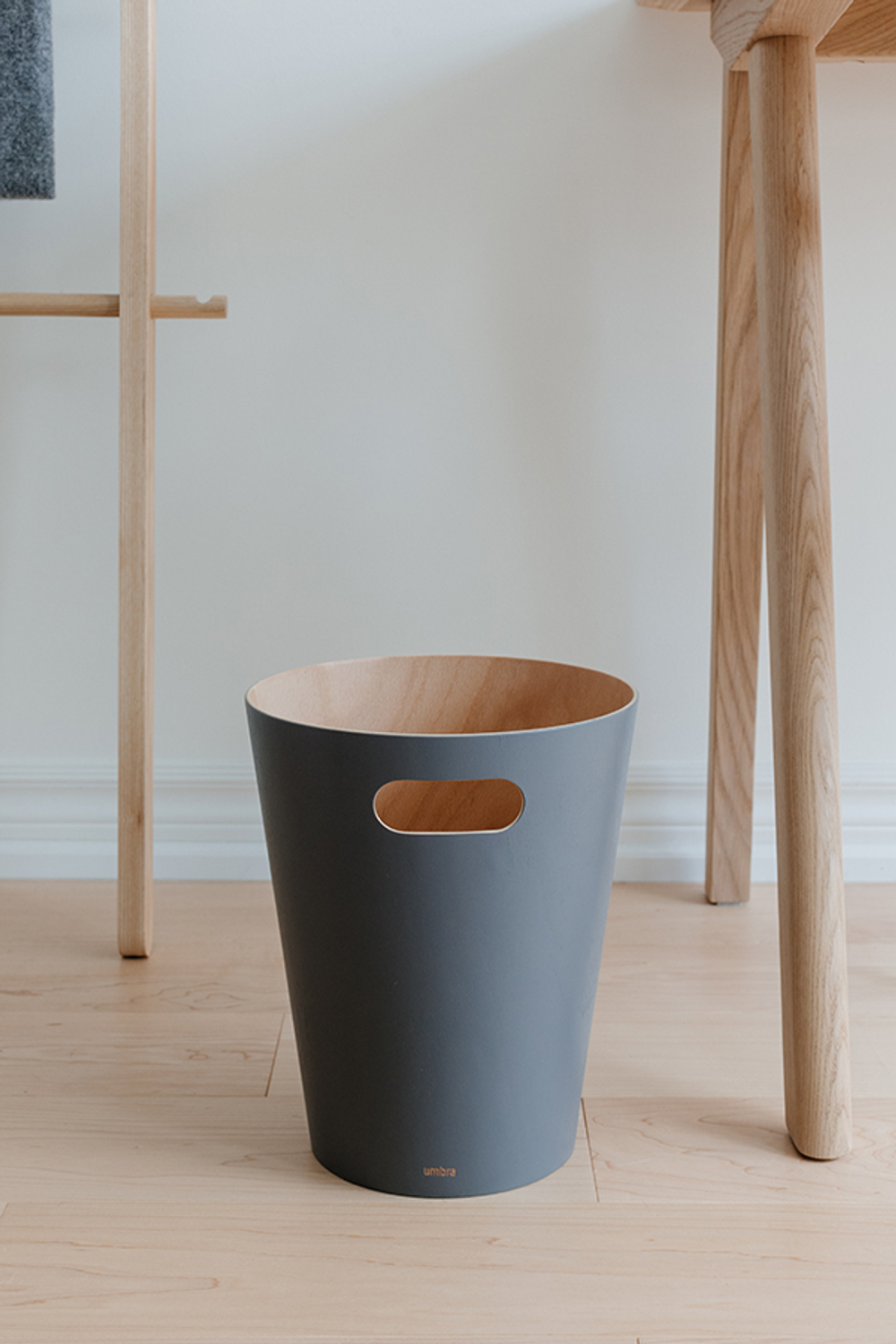 Корзина для мусора woodrow, 7,5 л, темно-серая