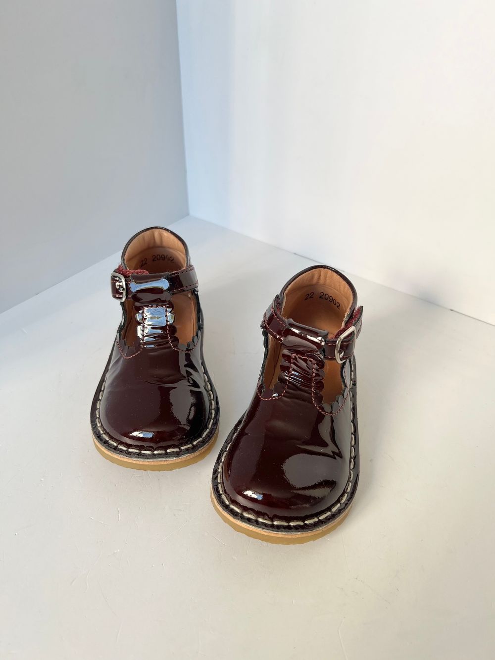 Туфли Petit Nord новые, 22