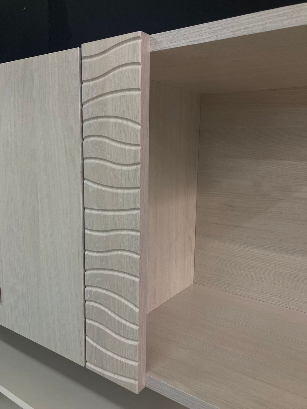 Антресольный Монако АН-07 ясень белый