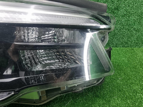 Фара правая Subaru Forester 5 SK (2018-2021) LED