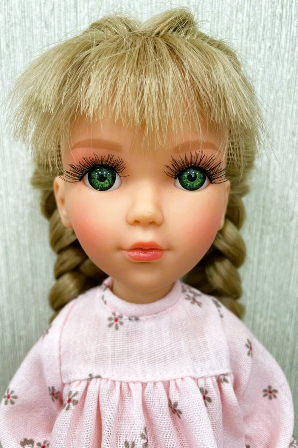 УЦЕНКА Кукла Paola Reina 32см Злата виниловая (04680)