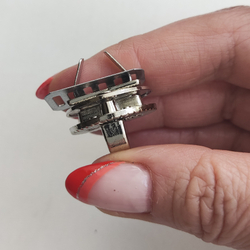 Замок вертушка на винтах Солнышко Серебро