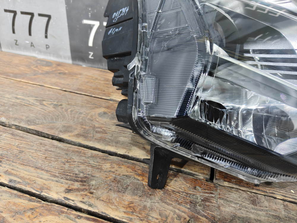 Фара правая Omoda C5 22-нв Б/У Оригинал 605000531AA