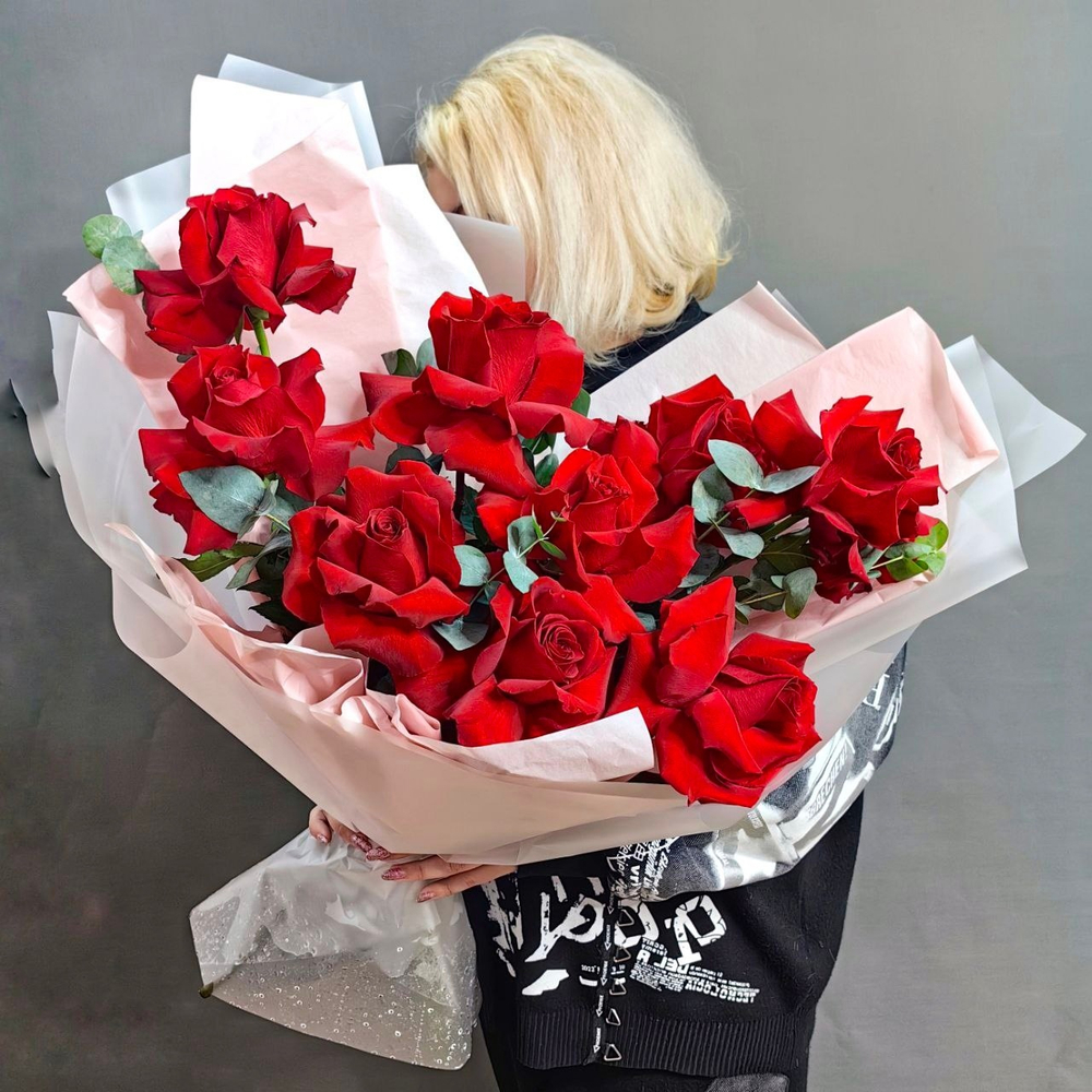 Букет из 9 французских роз сорта “Эксплорер” (Эквадор 60 см)