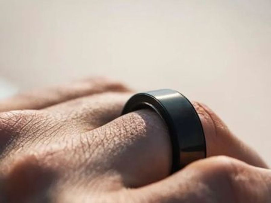 Meizu представила умное кольцо с функциями смарт-часов