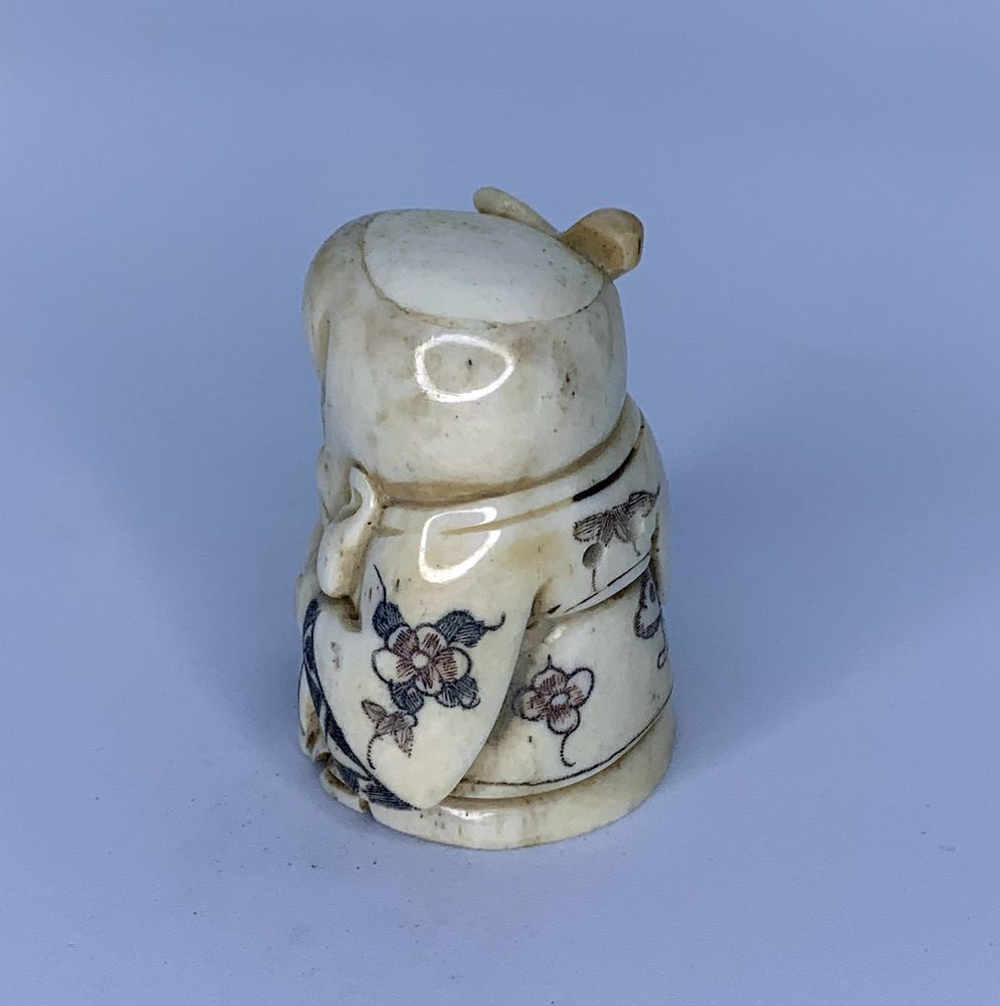 Нэцкэ Шоусин с посохом и табличкой Счастье