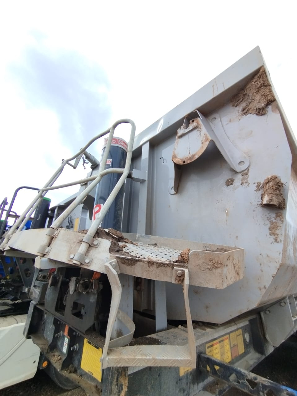 Grunwald 9453 Полуприцеп самосвальный 9453-0000010-50