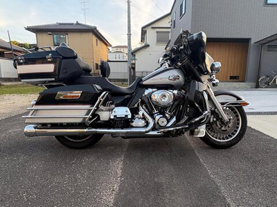 Harley-Davidson Electra Glide FLHTCU 1690 2011