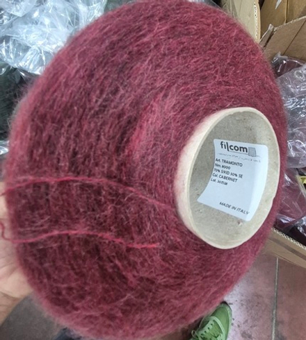 Tramonto , Filcom, 70% супер кидмохер 30% шелк, 800м/100гр цвет Cabernet