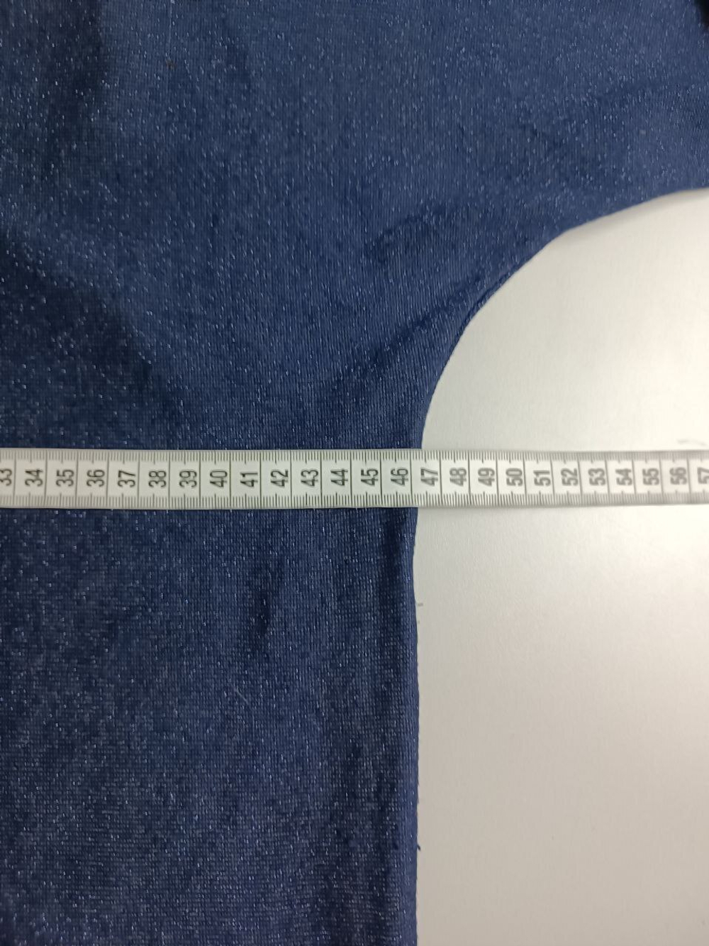 Джемпер нарядный с пайетками 46-48 размер