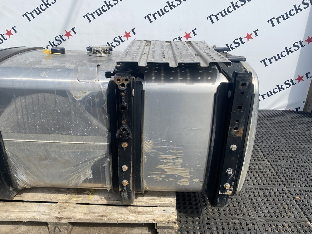 Бак топливный 800 L 2023 год.