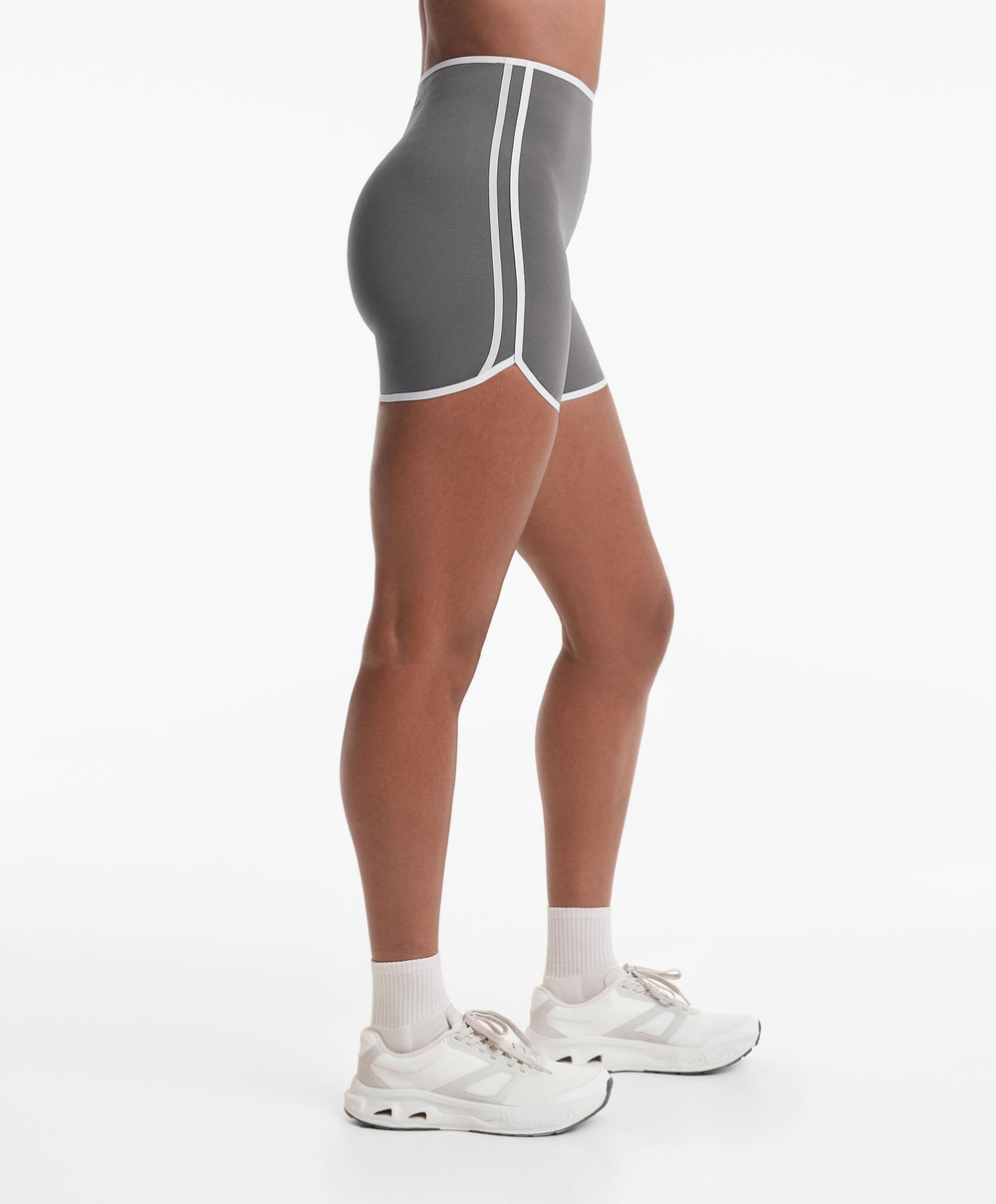 OYSHO Компрессионные шорты в стиле ретро с высокой талией 10 см, стальной серый