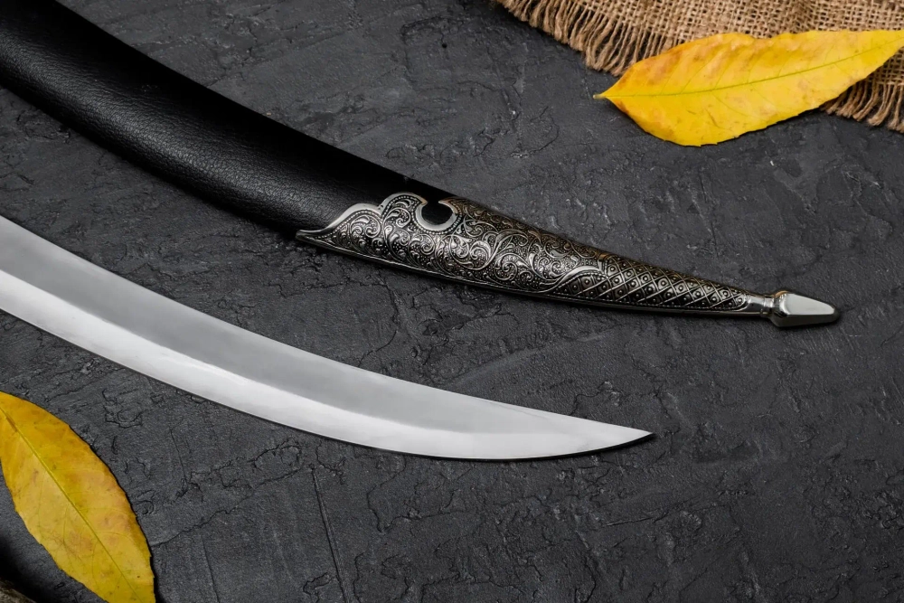 Ятаган "Янычар" ножны кожа, мельхиор