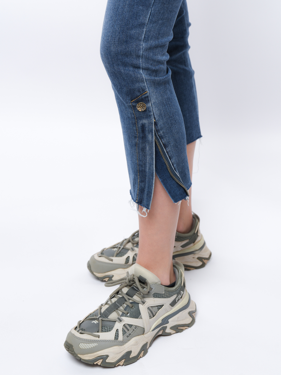 Брюки женские джинсовые