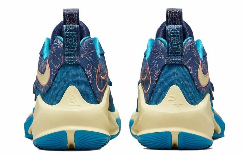 Кроссовки Nike Zoom Freak 3 "Valentine'S Day"