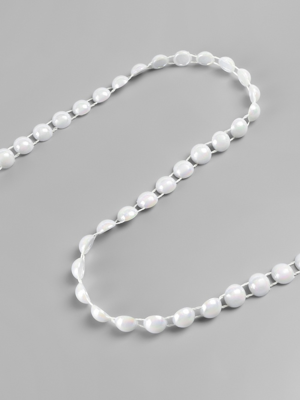 Жемчуг на нитях, с голографией, плоский 10 мм