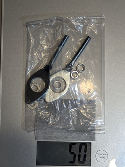 Натяжитель приводной цепи, вкладки под ось заднего колеса мопеда Alpha/Delta