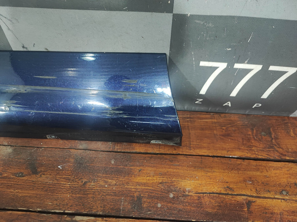 Накладка двери передней левой Toyota Highlander 4 (U70) 19-нв Б/У Оригинал 757360E020