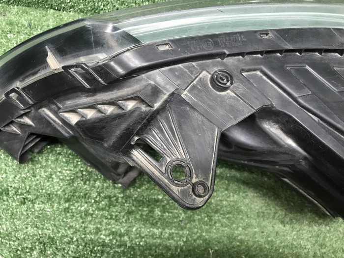 Фара правая Kia Rio 3 QB (2015-2017) галоген