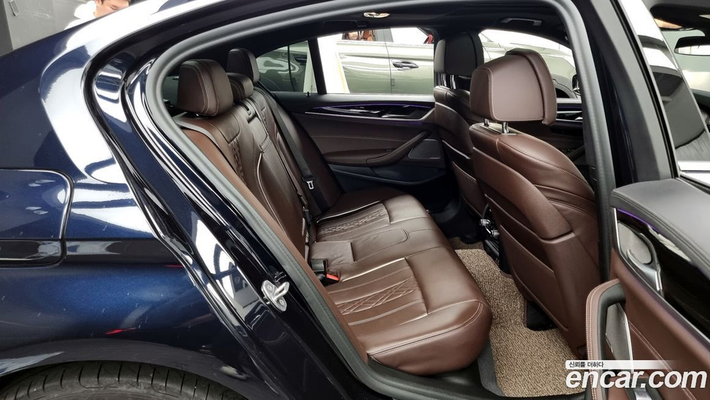 BMW 5 Series (G30) 530e M Sports (07.2021)