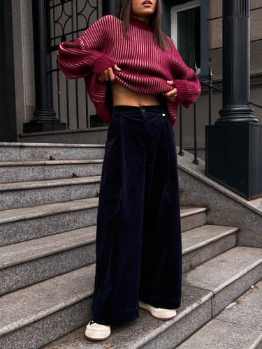 Широкие вельветовые джинсы женские