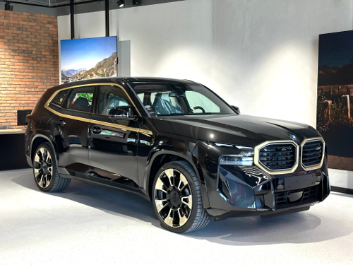 BMW XM, 2023 black