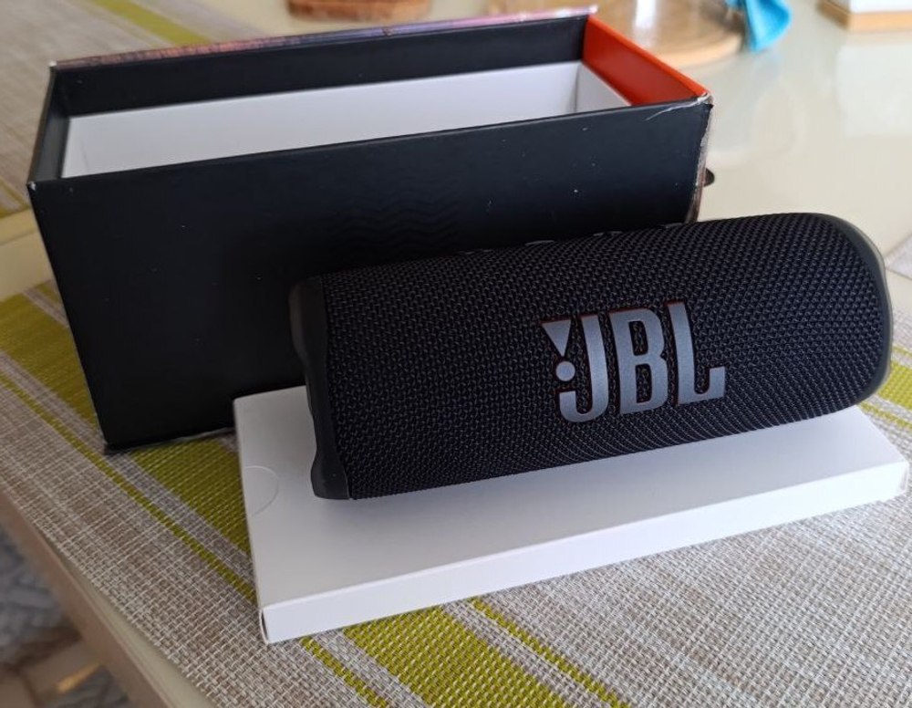 Портативная колонка JBL Flip 6 Уценка