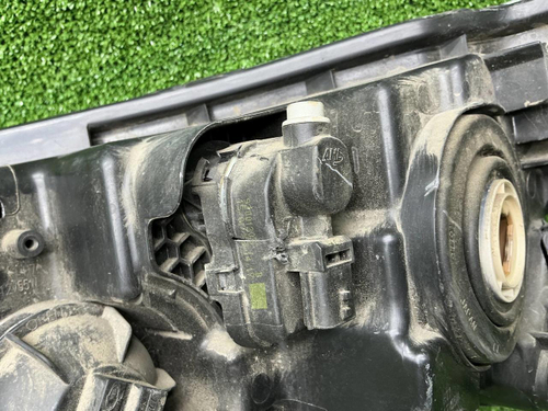 Битая Фара правая Nissan Qashqai J11 13-19 галоген