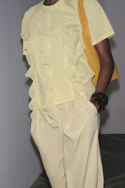 ZARA ФУТБОЛКА С ВОЛАНАМИ С ПЕРЕДИ, ЖЕЛТЫЙ