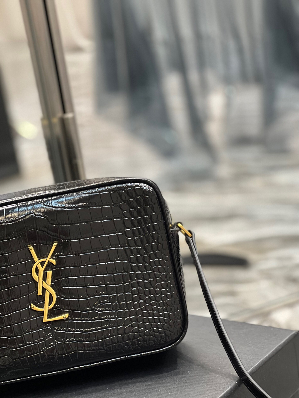 Saint Laurent Lou Camera Bag 23 cm
