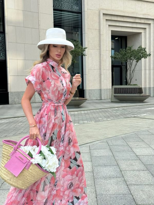 Платье PINK на пуговицах с поясом