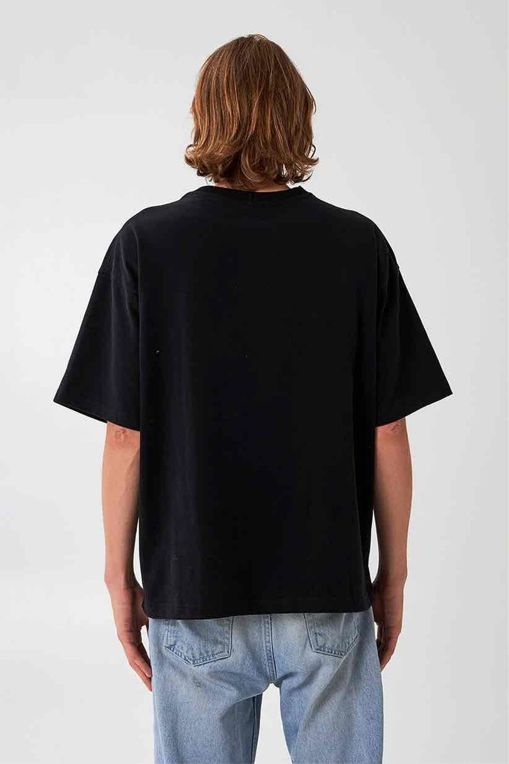 Футболка HELGI INGVARR Арысь-Поле Черная