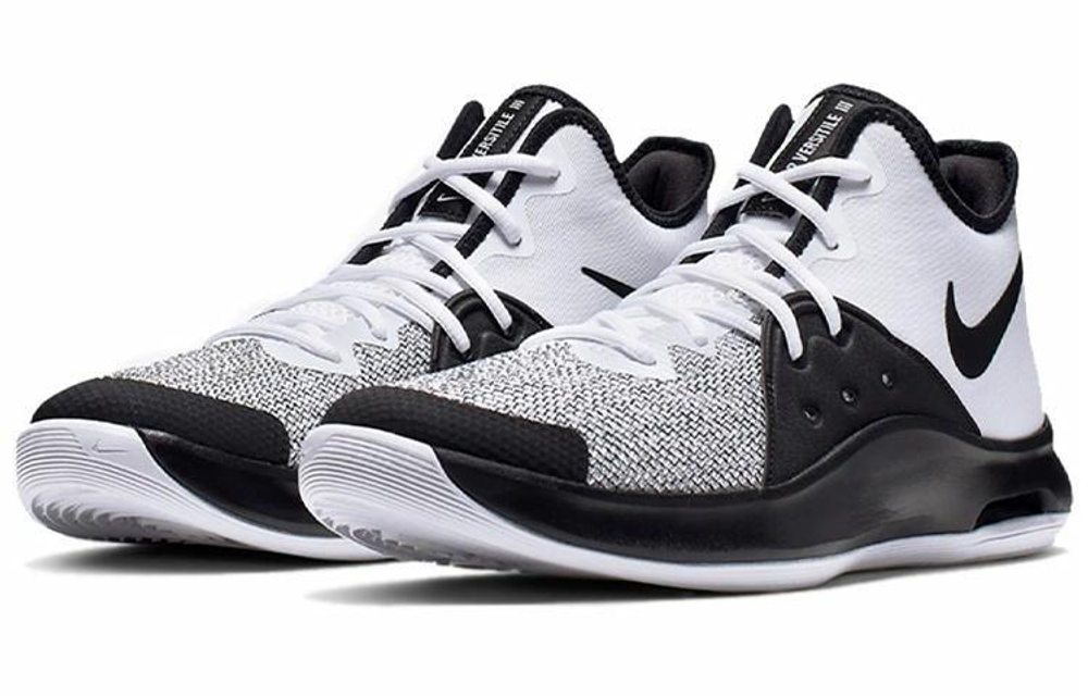 Кроссовки Nike Air Versitile 3
