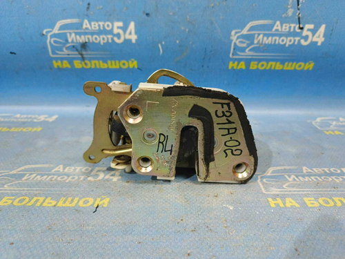 Замок двери задней левой MITSUBISHI DIAMANTE 1997