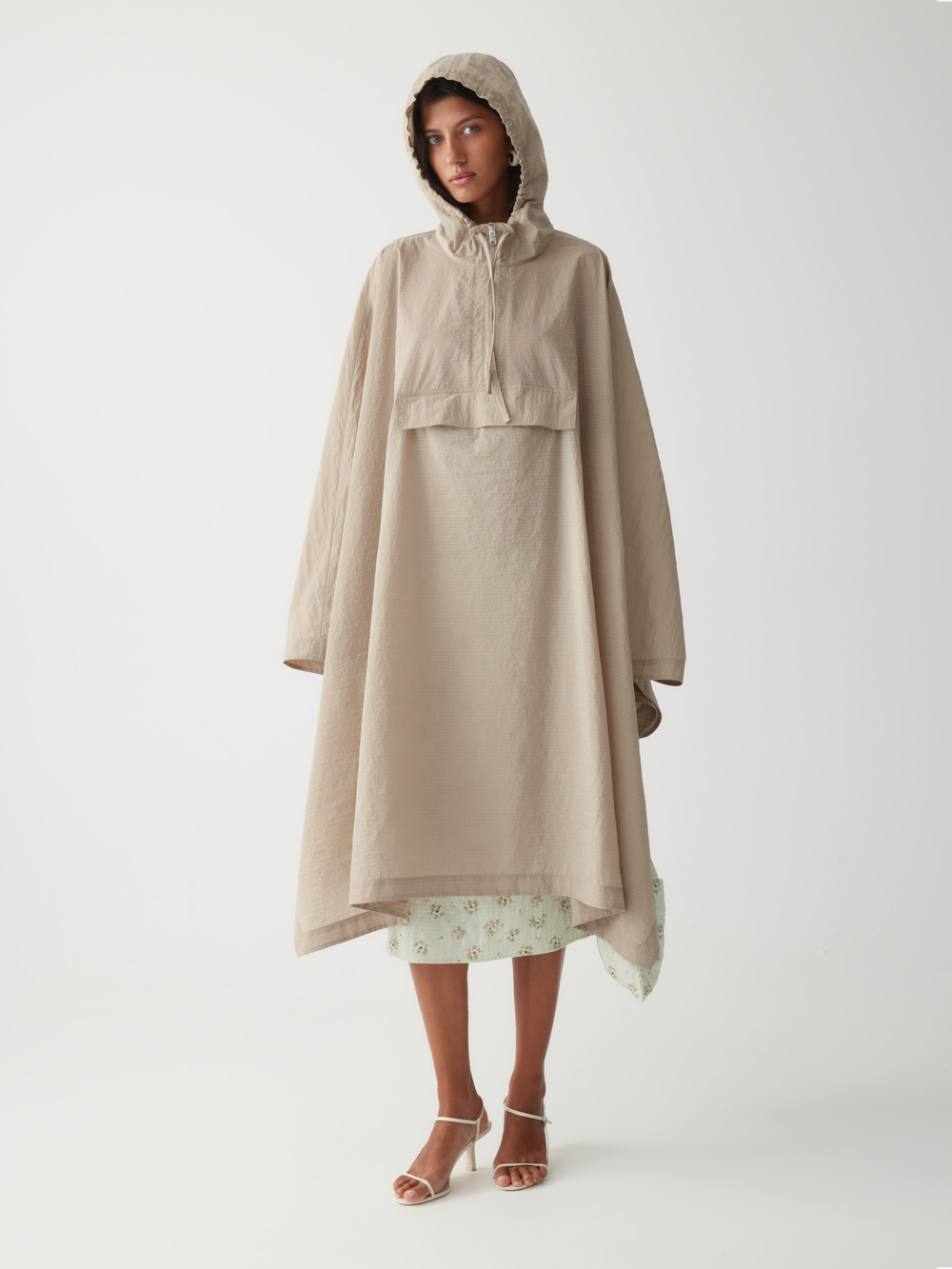 Плащ-дождевик