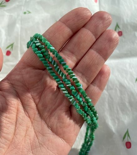 Нить бусин для украшений 4мм (ювелирное стекло)