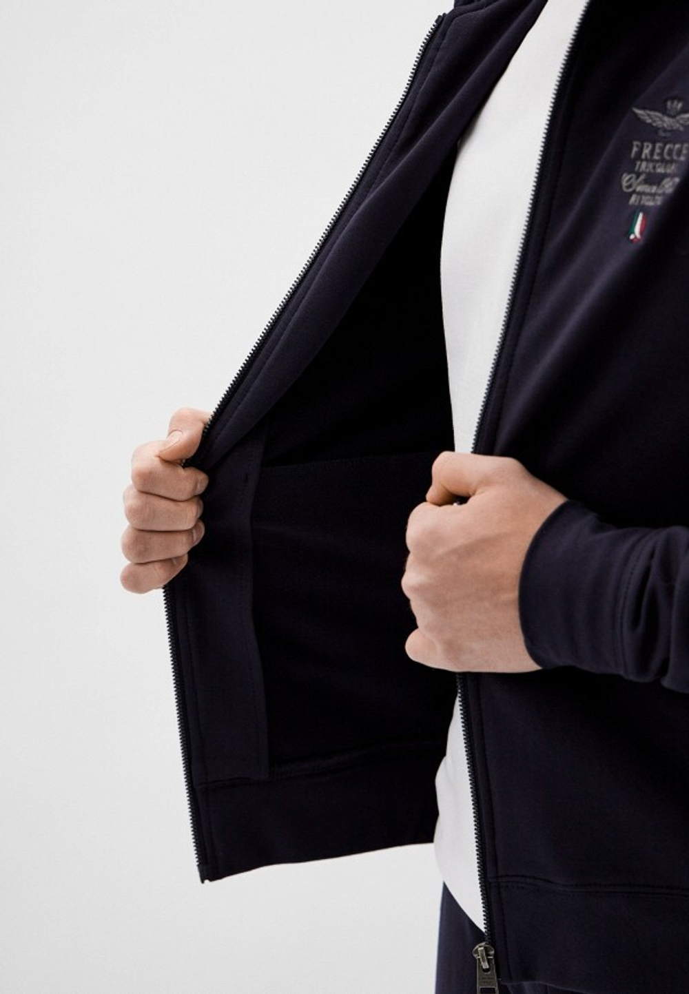 Костюм муж. AERONAUTICA 022 синий база