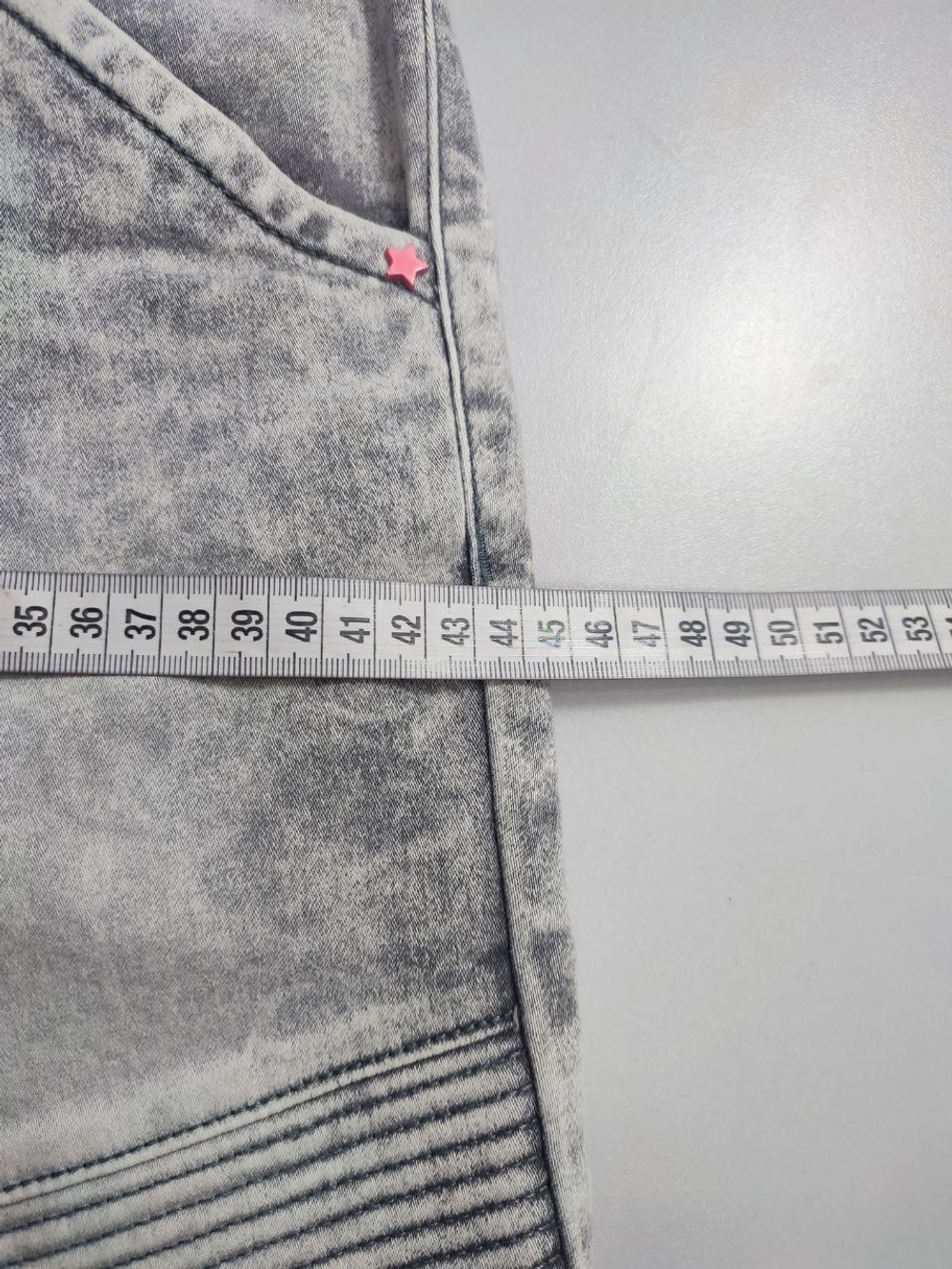 Джинсы Benetton стильные  на 13 лет